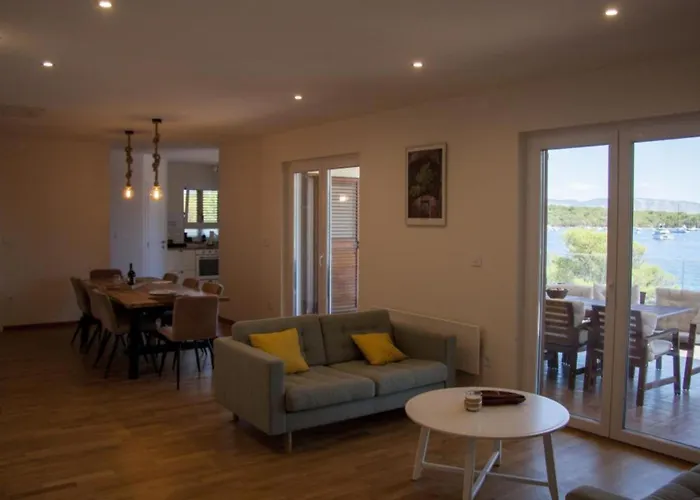 Casa Bel Mare 耶尔萨